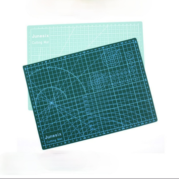 A4 Cutting Mat Manual Model Cutting Pad for Paper and Fabric