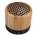 Nya bärbara trådlösa högtalare med unik design i bambu