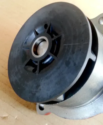 Dalian Deutz Engine Parts Water Pump 1307015A52D