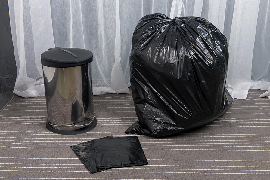 Pe Plastic Black Waste Bags On Roll