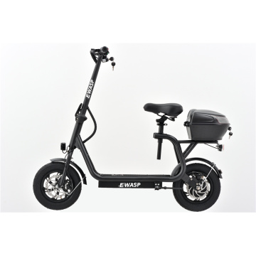 Smart E-Scooter mit 12-Zoll-großen Rädern