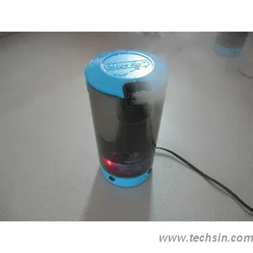 Negative ion desktop humidifier
