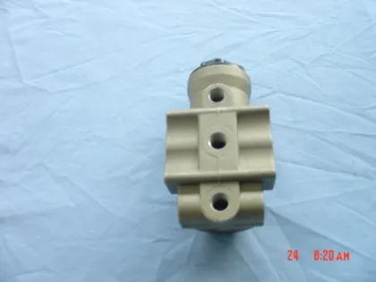 The Bendix D-2 governor valve