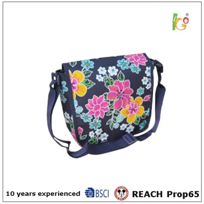 Premium quality school messenger bag for youth