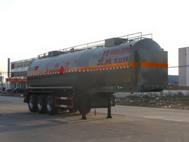 10.9m Tri-axle Flammable Liquid Tank نصف مقطورة