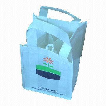 Nonwoven 4 bottle bag with silkscreen printing, various colors are available