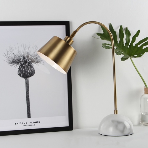 LEDER Simple Brass Table Lamp
