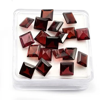 Square Cut Red Gemstone Garnet for Jewelry Making