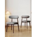 Silla de comedor minimalista de madera de fresno de lujo con respaldo