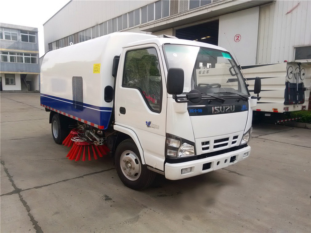 isuzu street sweeper truck 3