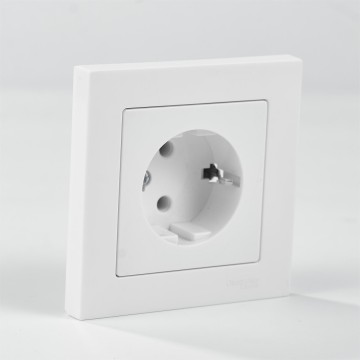 Elendax OEM Châu Âu 220V Đoài chuyển đổi điện đôi với ổ cắm USB và loại C