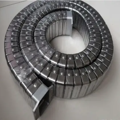 DGT Metal Enclosed Steel Cable Drag Chain Carrier