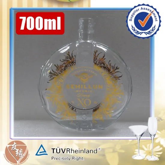 Original brand beautiful flat round shaped decanter bottle golden decal unique xo glass bottle alcohol 700ml