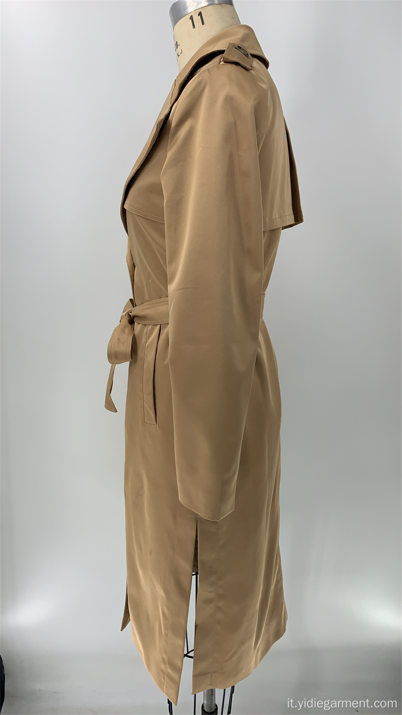 Cappotto doppiopetto beige da donna