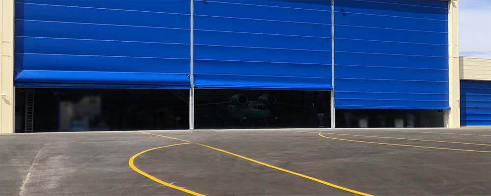 Automatic high speed stacking up hangar door