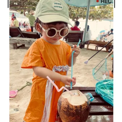 ZHIHENG 2022 Kids Sunglasses - Round Shades for Toddlers