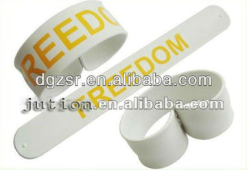 2012 best selling custom cheap slap silicone bracelet