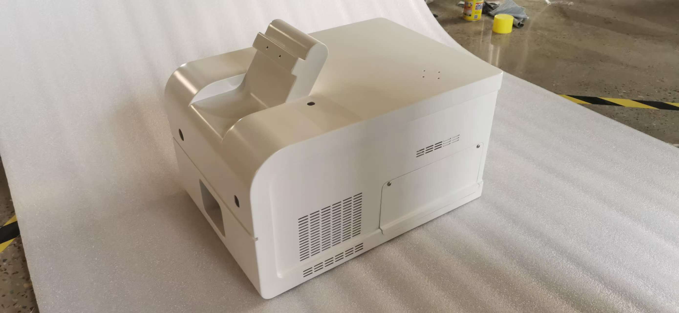 Intelligent desktop beauty shell instrument