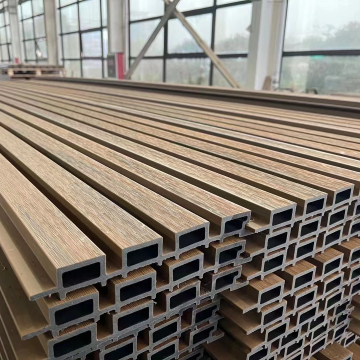 Decking WPC in rilievo 3D in rilievo 3D in rilievo 3D di alta qualità: la soluzione per pavimenti compositi in plastica in legno esterno per esterno