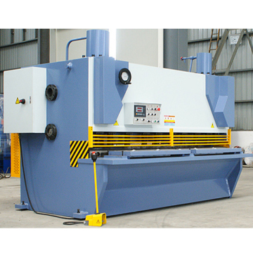 QC11Y hydraulic shearing machine