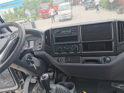 FOTON AUMARK 3T Diesel Engine Double Cabin Light Truck