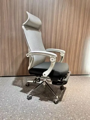 High quality ergonomic chair with footrest reclining chair for staff noon rest leisure chair