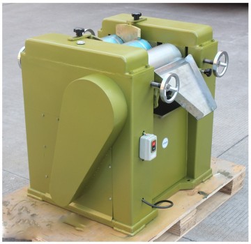 Easy-to-Use Three-Roller Milling Machine: A Grease Grinding Solution