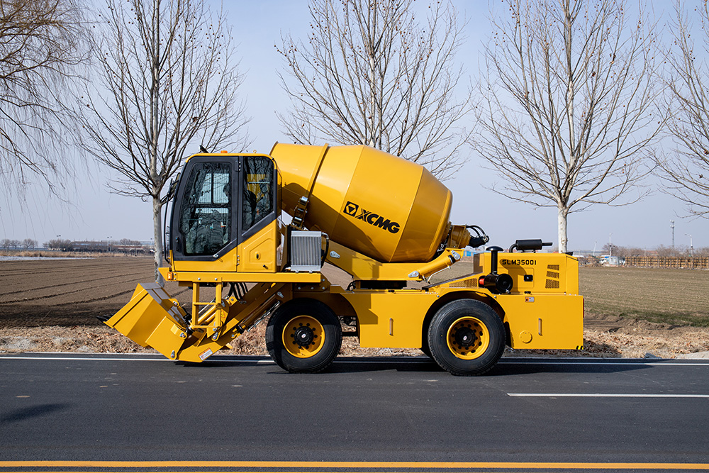 self-loading-concrete-mixer-for-sale