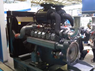 Doosan 12 cylinder diesel engine for generator set