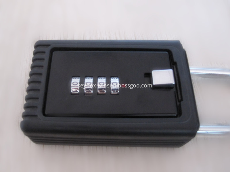portable key storage box