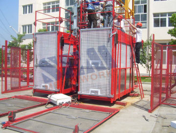 Double Cage Construction Hoists With 2000kgs And 3 Sew Motors Construction Elevator