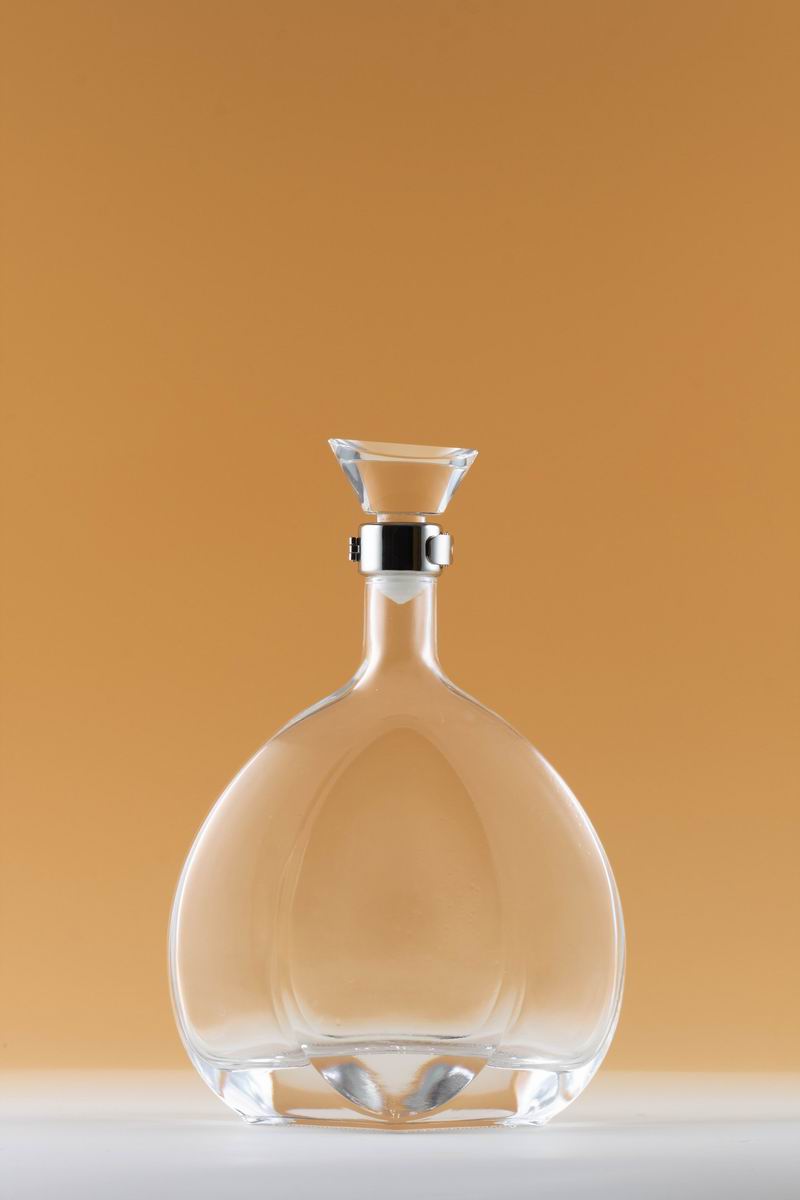 750ml glass wine bottle