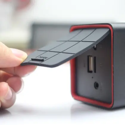 Design OEM 20W wireless power bank bluetooth speaker mini wireless Speaker bluetooth