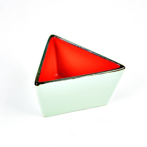 高品質の食器小さなカスタムセラミック三角皿