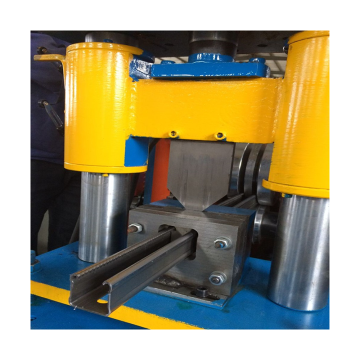 Rendimiento confiable C CANAL DEL STRUT CANAL PHOVOVOLICACIÓN Panel de soporte solar Rolling Machine Forming Machine