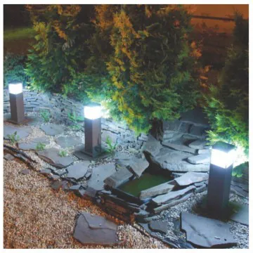Cuboid solar garden lighting with 2.5w solar panel