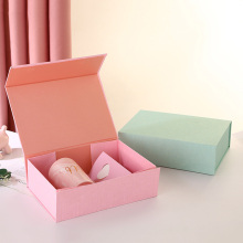 Confezione da tazza di carta rosa scatola regalo magnetico sul coperchio magnetico