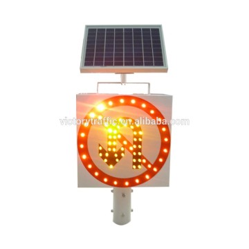 Solar No Turnning Warning Sign Vehicle Direction Sign