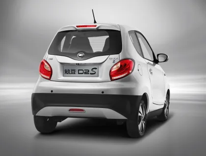 New Trend Mini Electric Car for Recreational Cars