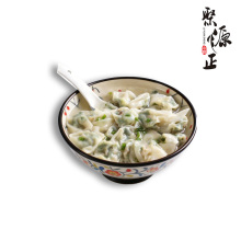 Кустарные вонтоны с диким чесноком и свининой, приготовленные вручную