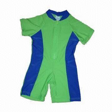 Nylon/elastane boy's swimwear with zipper