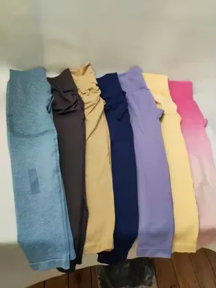 Streetwear Yoga Set Clothing Sports Wear Apparel Wholesale Stock