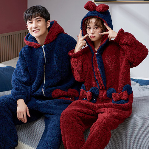 Men's And Women's Pajamas Flannel matching pajamas can be worn outside Factory
