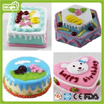 Vinyl Cake Pet Chew Toys Pet′s Present