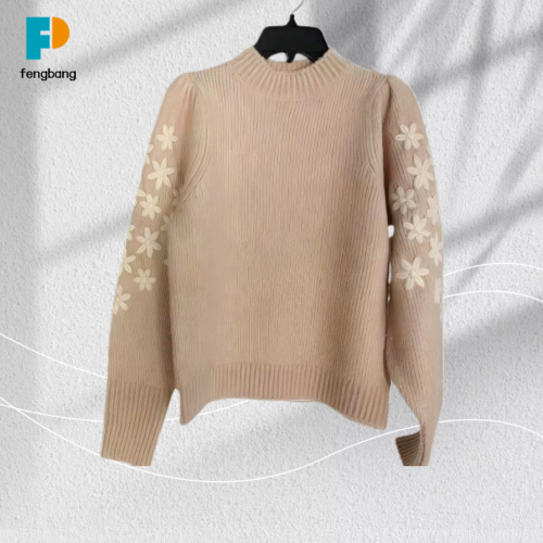 İşlemeli Çiçekli Açık Haki Yün Kazak