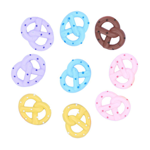 Hot Sale 100Pcs Μικτή ρητίνη Flatback Cookies Flat Back Cabochon Kawaii Resin Καρδιά Μπισκότο Ψωμί Επιδόρπιο Κούκλα Αξεσουάρ σπιτιού