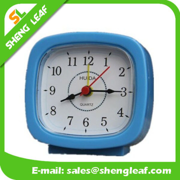 Novelty modern decoration desk Clock, plastic vibrating alarm clock