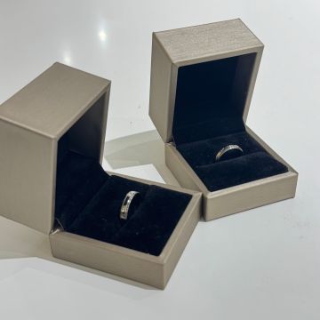 Тытанавыя кольцы - Вечныя аблігацыі