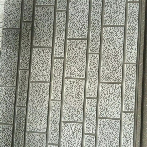 Pannello a parete in poliuretano espanso con isolamento in metallo