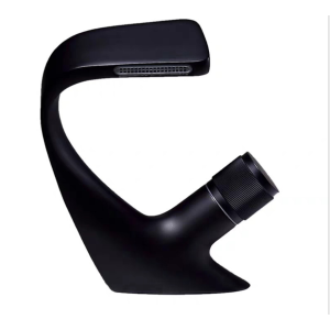 新しいスタイルのシングルハンドル浴室真鍮水洗面台蛇口